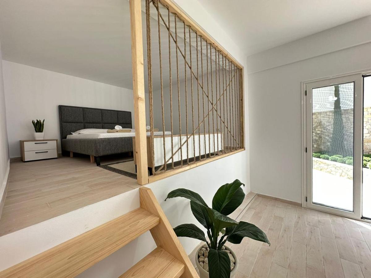 Perla Luxury Apartment - Private Patio & Parking Wlora Zewnętrze zdjęcie